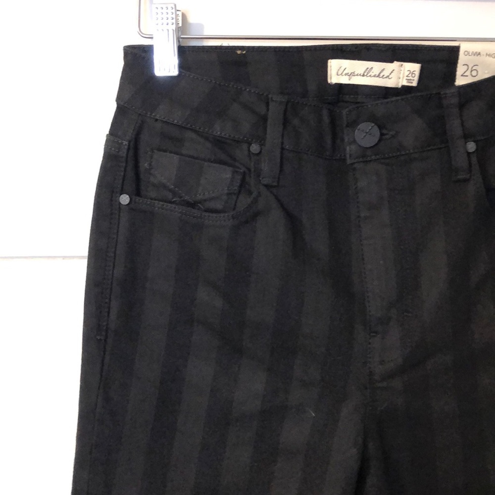 NEW Unpublished Olivia High Rise Skinny Black Jean